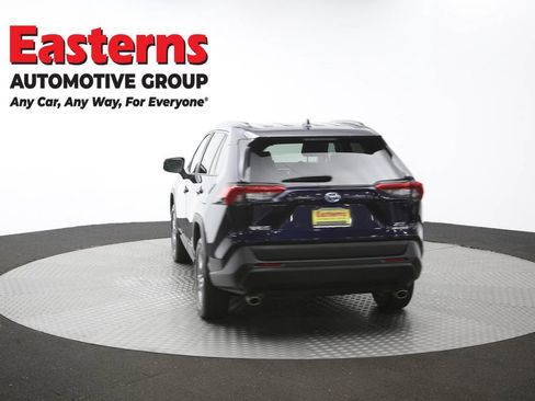 Used 2022 Toyota RAV4 XLE AWD/4WD image 41