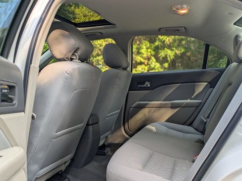 Used 2012 Ford Fusion SE FWD image 17