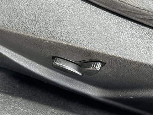 Used 2014 Ford Focus SE w/ Equipment Group 201A image 21