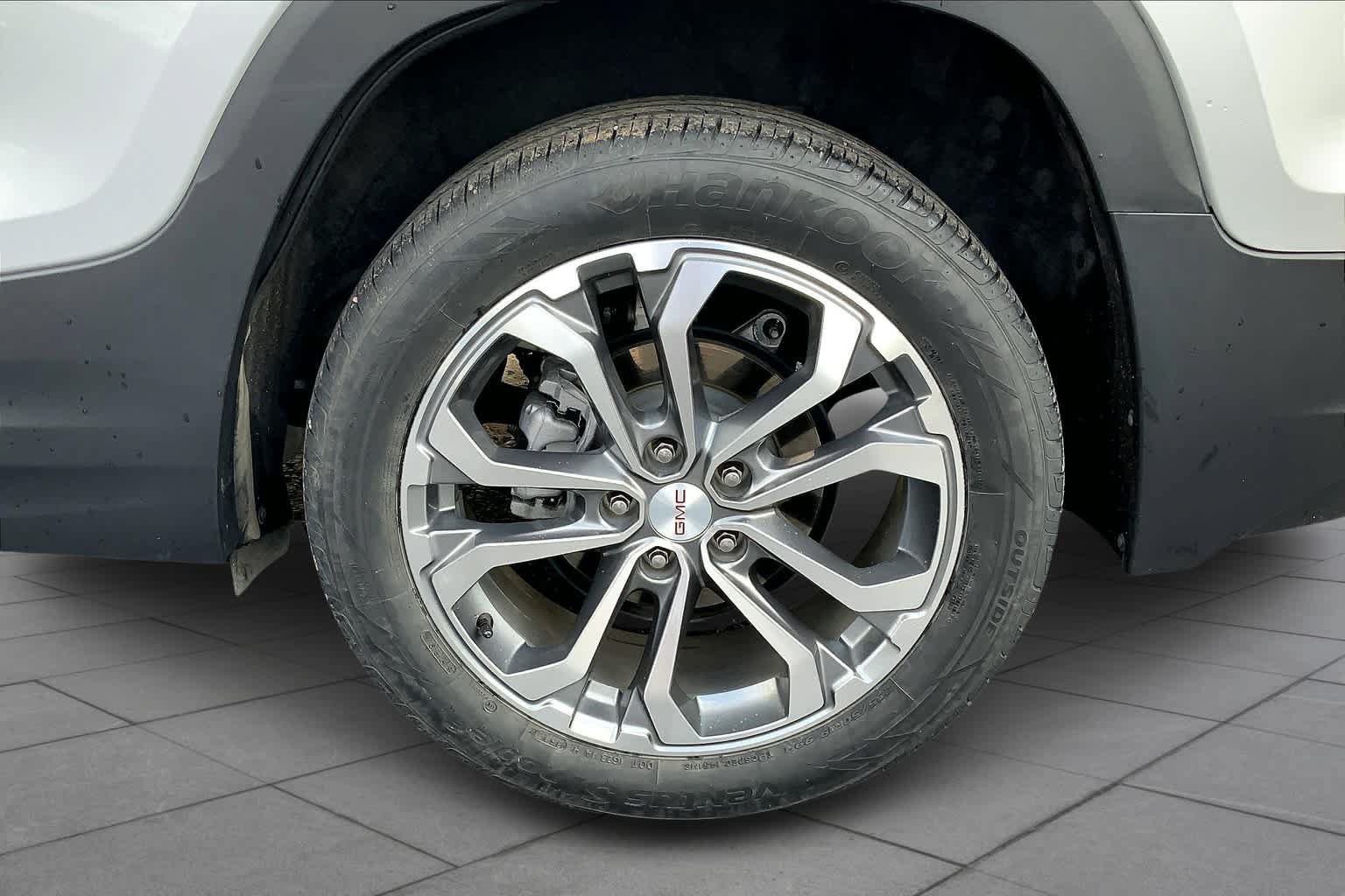 Used 2018 GMC Terrain SLT AWD/4WD image 11
