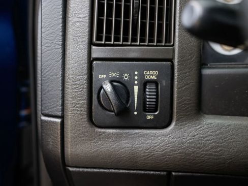 Used 2005 Dodge Ram 1500 Truck SLT w/ Trailer Tow Group image 37