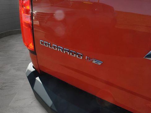 Used 2019 Chevrolet Colorado ZR2 w/ LPO, Power Package AWD/4WD image 12