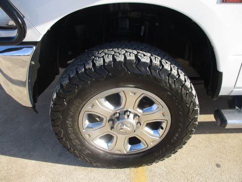 Used 2015 RAM 2500 Lone Star image 3