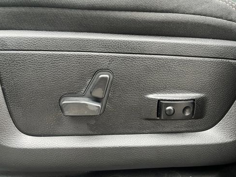 New 2025 RAM 2500 Big Horn AWD/4WD image 13