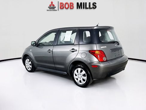 Used 2005 Scion xA FWD image 5