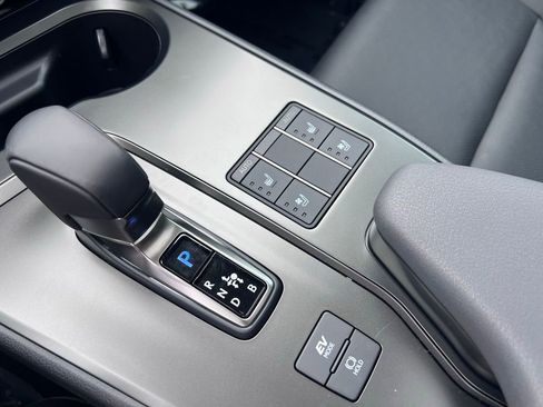 New 2026 Lexus UX 300h FWD image 16