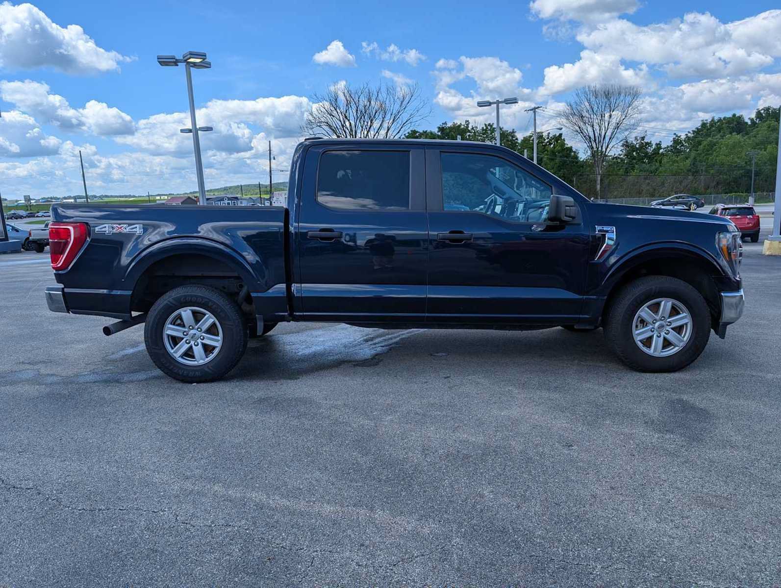 Used 2023 Ford F150 XLT AWD/4WD image 7