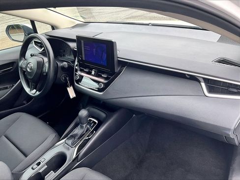 Used 2025 Toyota Corolla LE FWD image 14