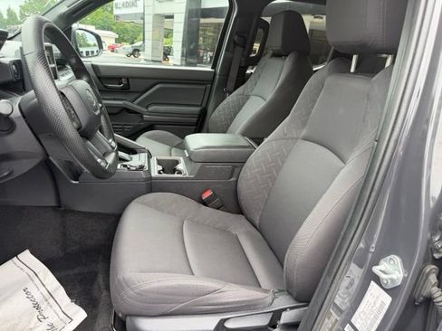 Used 2024 Toyota Tacoma SR5 AWD/4WD image 14