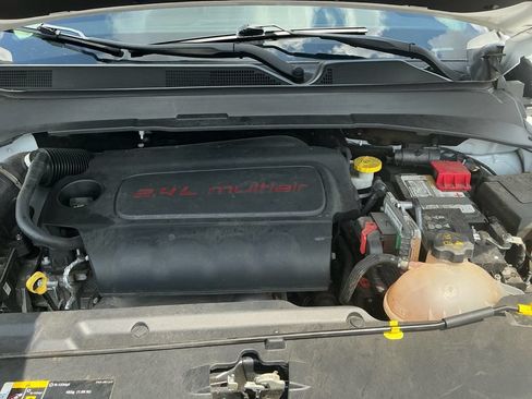 Used 2022 Jeep Compass Latitude FWD image 25