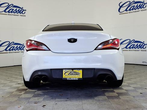 Used 2015 Hyundai Genesis 3.8 image 22