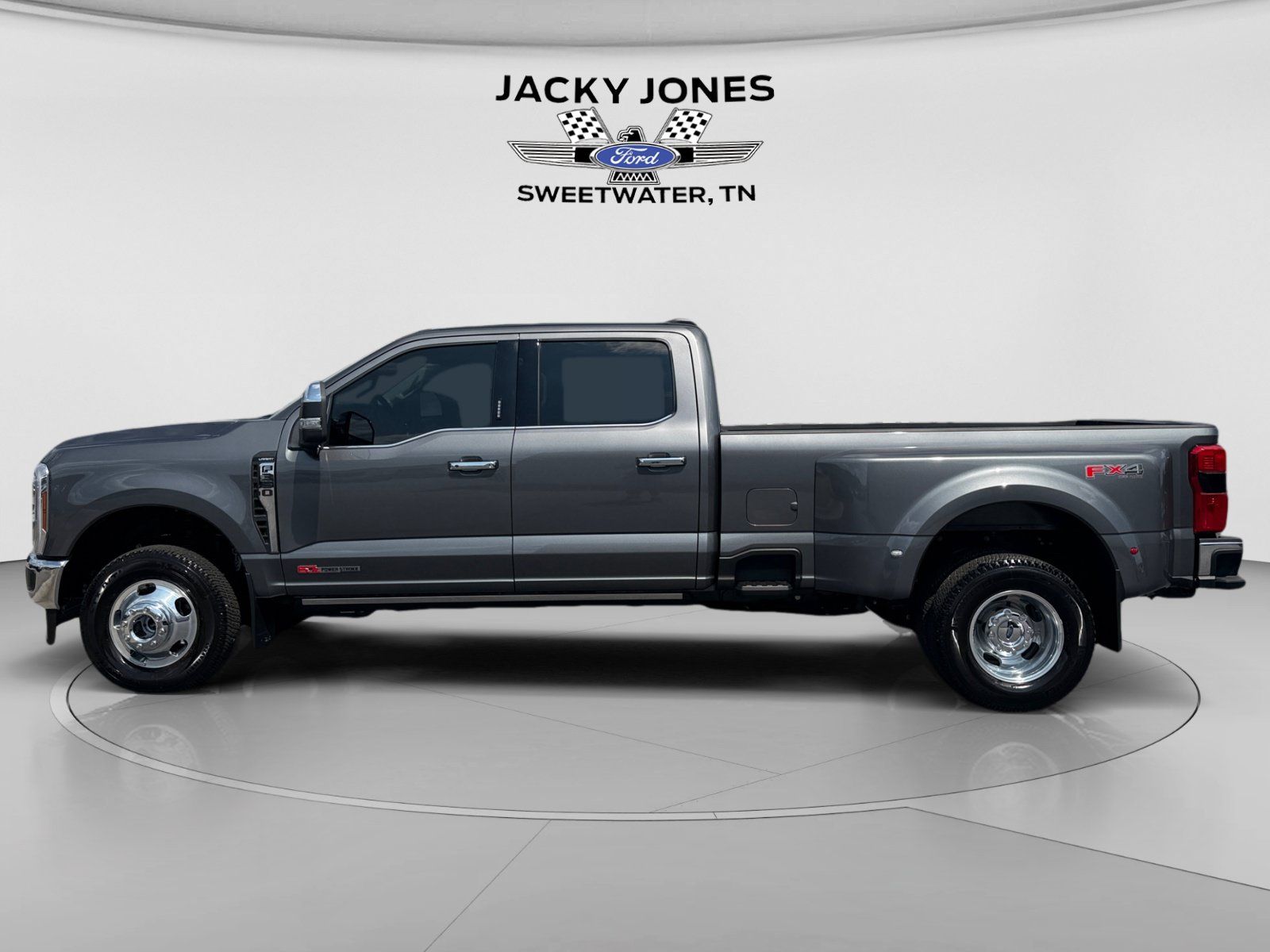 Used 2026 Ford F350 Lariat w/ Lariat Ultimate Package AWD/4WD image 2