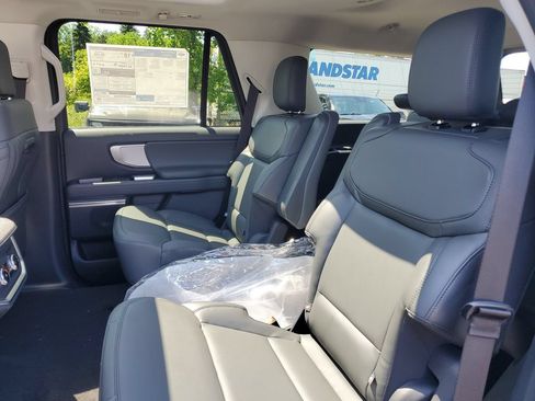 New 2026 Ford Expedition Active AWD/4WD image 31