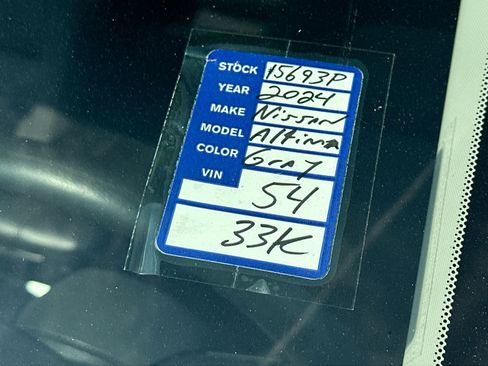 Used 2024 Nissan Altima 2.5 SV image 25