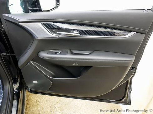 Certified 2024 Cadillac XT6 Premium Luxury w/ LPO, Floor Liner Package image 26