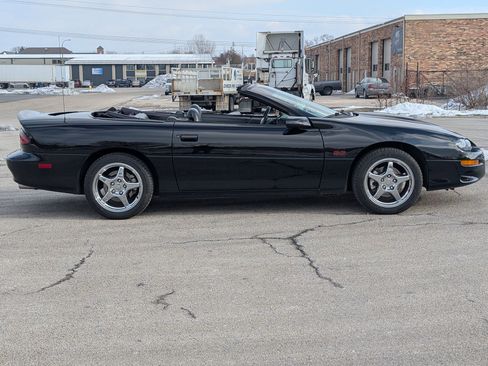 Used 2001 Chevrolet Camaro Z28 w/ SS Performance/Appearance Pkg image 27