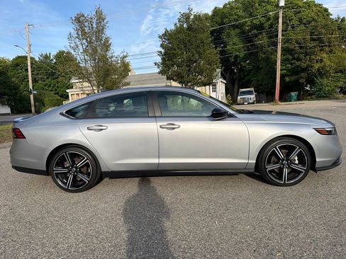 Used 2023 Honda Accord Sport image 8