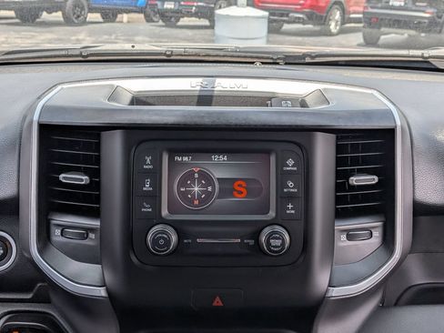 Used 2022 RAM 1500 Big Horn AWD/4WD image 29