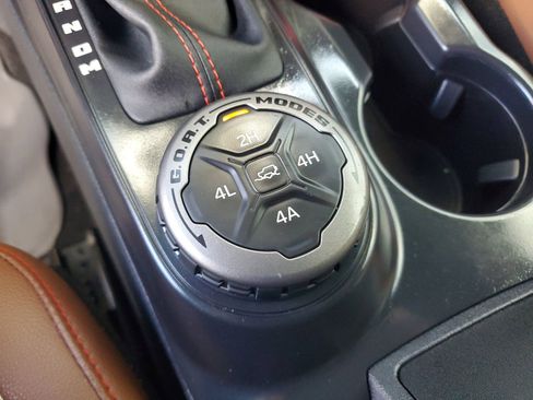 Used 2024 Ford Bronco Heritage Edition image 25