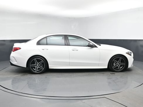 Used 2023 Mercedes-Benz C 300 4MATIC Sedan image 3