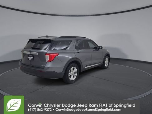 Used 2021 Ford Explorer XLT AWD/4WD image 14