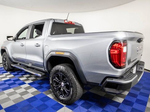 Used 2024 GMC Canyon Elevation image 7