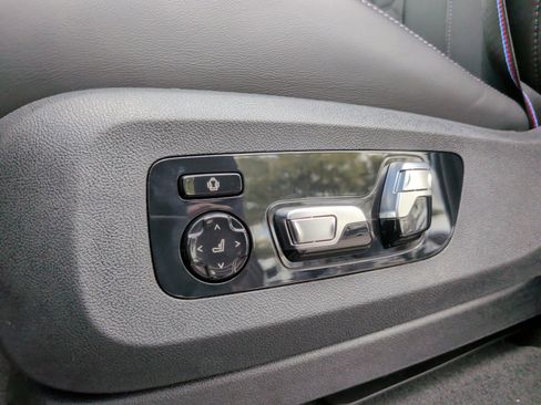 Used 2026 BMW X5 M Competition w/ Executive Package image 30