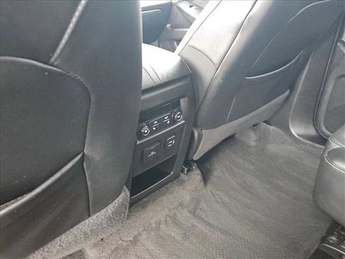 Used 2019 Chevrolet Traverse Premier w/ Redline Edition image 19