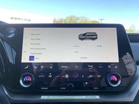 Used 2025 Lexus TX 500h AWD w/ Technology Package image 24