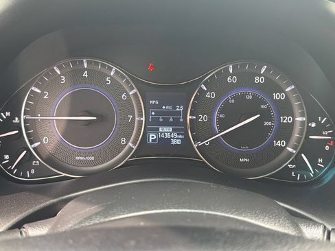 Used 2015 INFINITI QX80 4WD w/ Deluxe Technology Package image 17