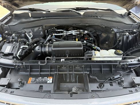 Certified 2021 Ford Explorer XLT w/ Equipment Group 202A RWD image 29