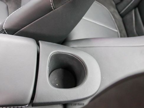 Used 2014 Aston Martin Vanquish Coupe image 92