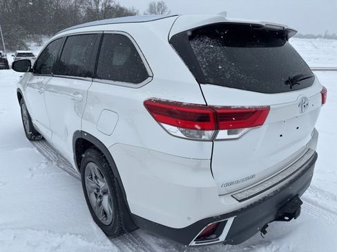 Used 2017 Toyota Highlander Limited image 8