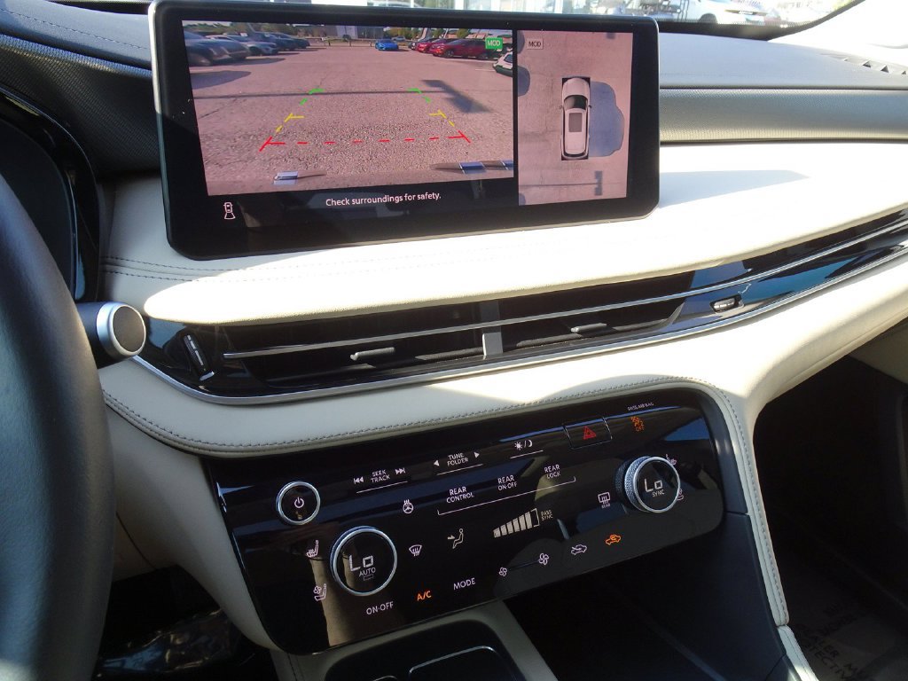 Used 2024 INFINITI QX60 Luxe w/ Vision Package AWD/4WD image 21