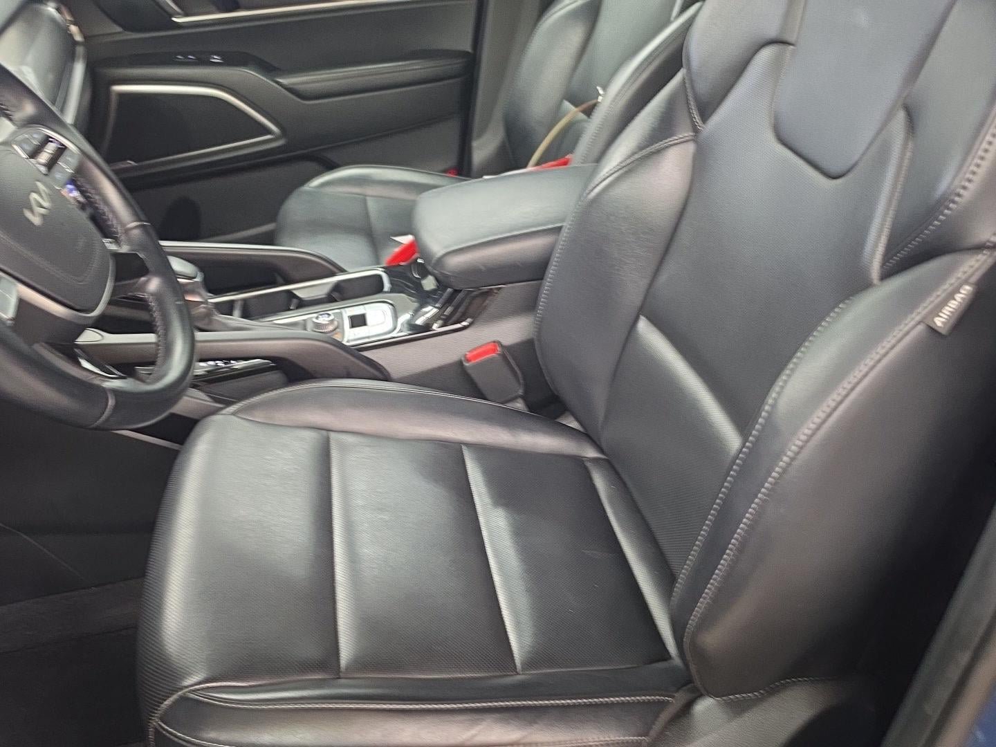 Used 2025 Kia Telluride S AWD/4WD image 6