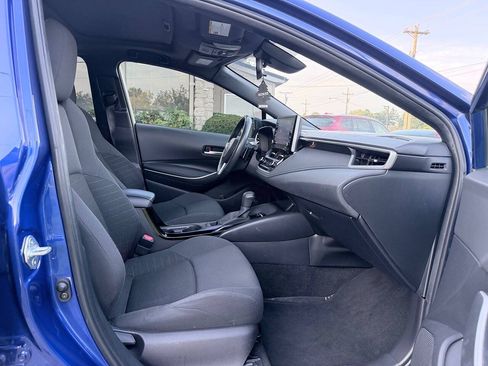 Used 2021 Toyota Corolla SE w/ SE Premium Package FWD image 30