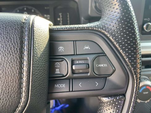 Used 2024 Toyota Tacoma SR5 AWD/4WD image 33