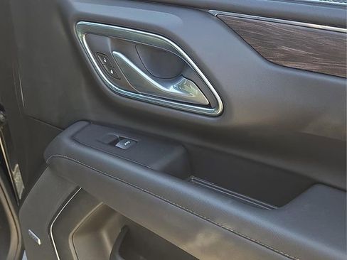 Used 2024 Chevrolet Tahoe Z71 w/ Luxury Package image 14