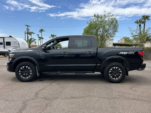 Used 2021 Nissan Titan PRO-4X w/ Pro-4x Convenience Package AWD/4WD image 6