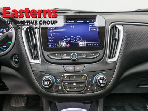 Used 2024 Chevrolet Malibu LT image 12