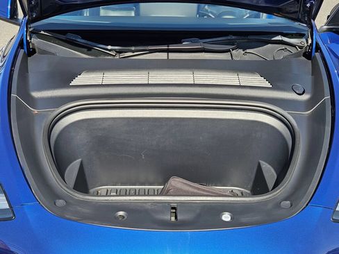 Used 2021 Tesla Model Y Long Range AWD/4WD image 25