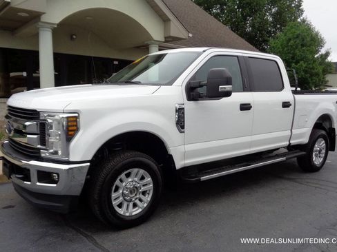 Used 2019 Ford F250 XLT w/ XLT Value Package image 1