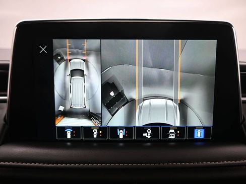 Used 2022 GMC Yukon XL SLT w/ SLT Premium Package AWD/4WD image 22