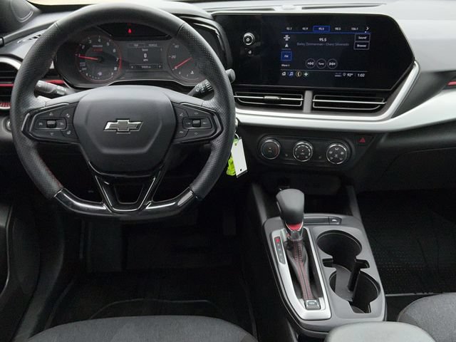 Used 2024 Chevrolet Trax RS w/ Driver Confidence Package FWD image 11