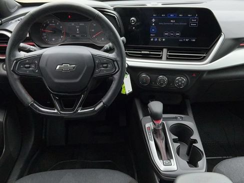 Used 2024 Chevrolet Trax RS w/ Driver Confidence Package FWD image 11