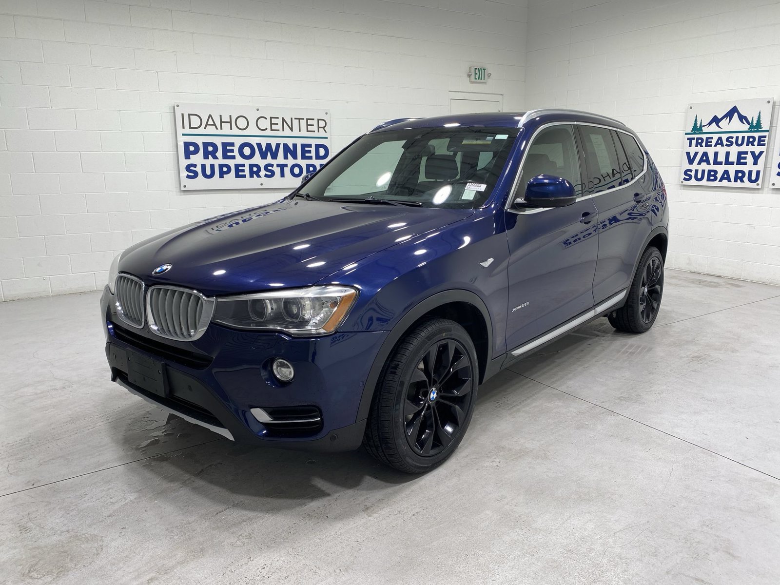 Used 2017 BMW X3 xDrive28i AWD/4WD image 4