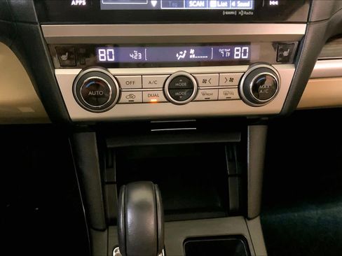 Used 2015 Subaru Legacy 3.6R Limited image 34