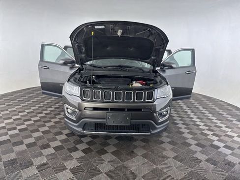 Used 2019 Jeep Compass Limited AWD/4WD image 14