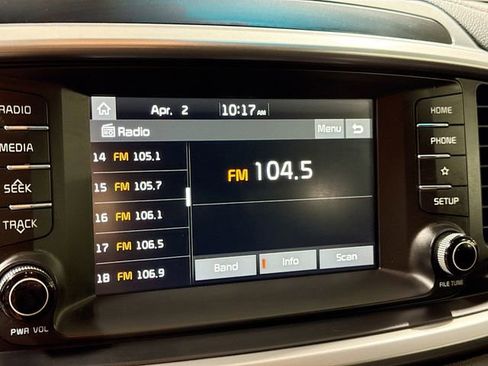 Used 2020 Kia Sorento LX w/ LX I4 Convenience Package image 16