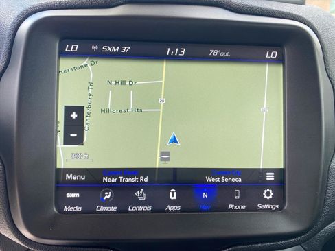 Used 2020 Jeep Renegade Latitude w/ UConnect 8.4 Nav Group AWD/4WD image 14